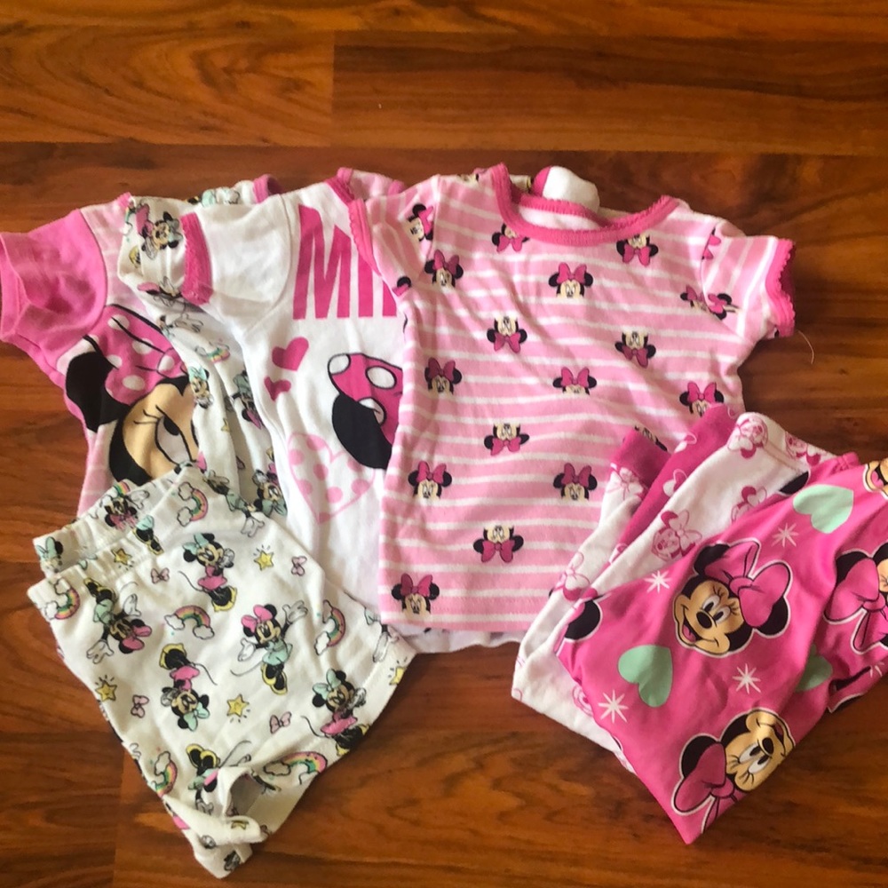Minnie Mouse pajama bundle in 24m/2T